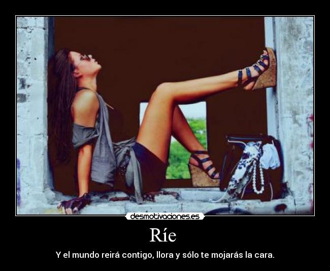 Ríe  - 