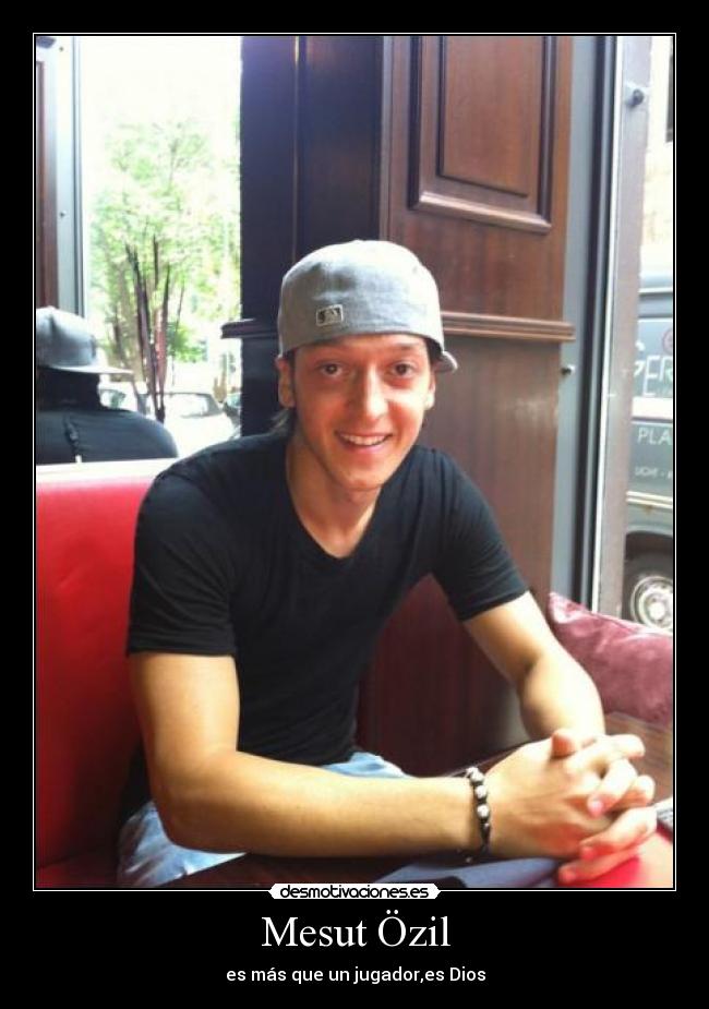Mesut Özil - 