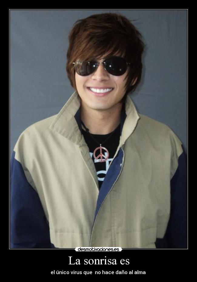 La sonrisa es - el único virus que no hace daño al alma