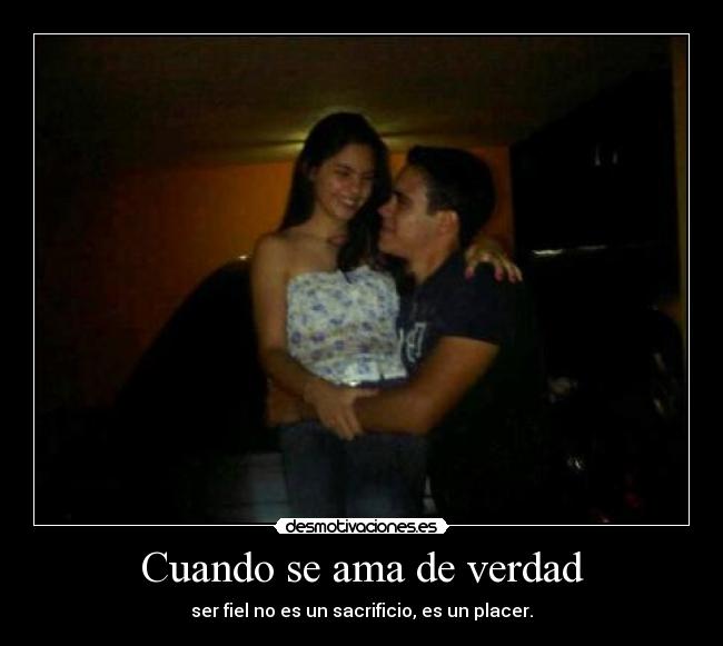 carteles hello desmotivaciones