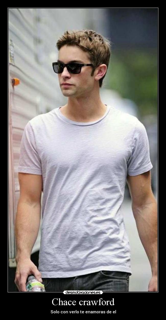 Chace crawford -