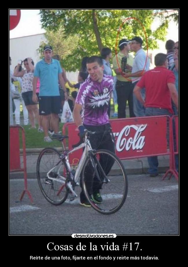 Cosas de la vida #17. - Reírte de una foto, fijarte en el fondo y reirte más todavia.