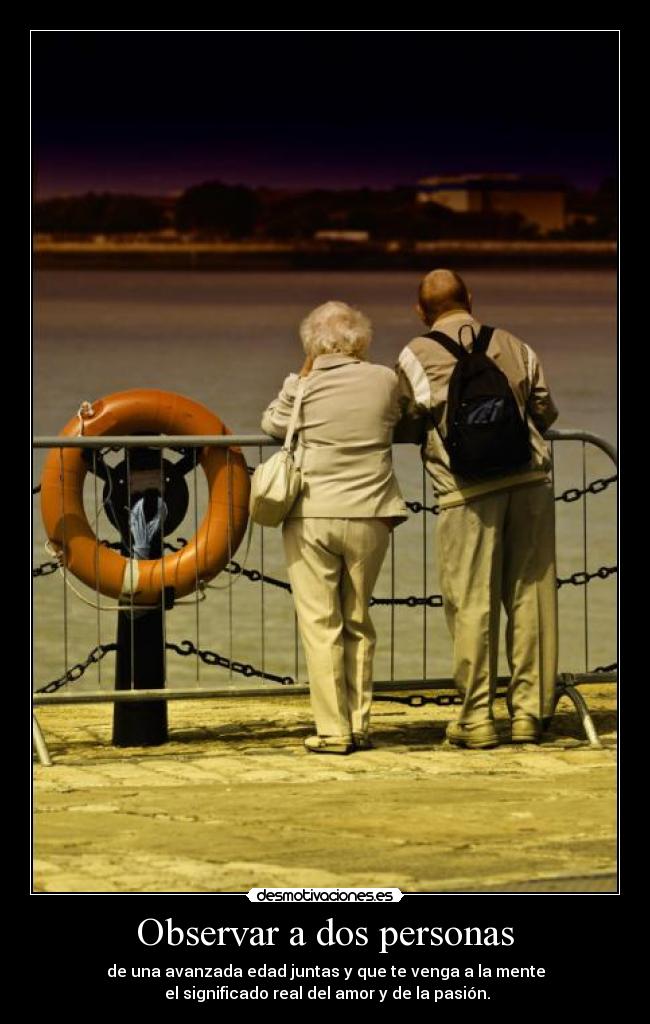 Observar a dos personas -