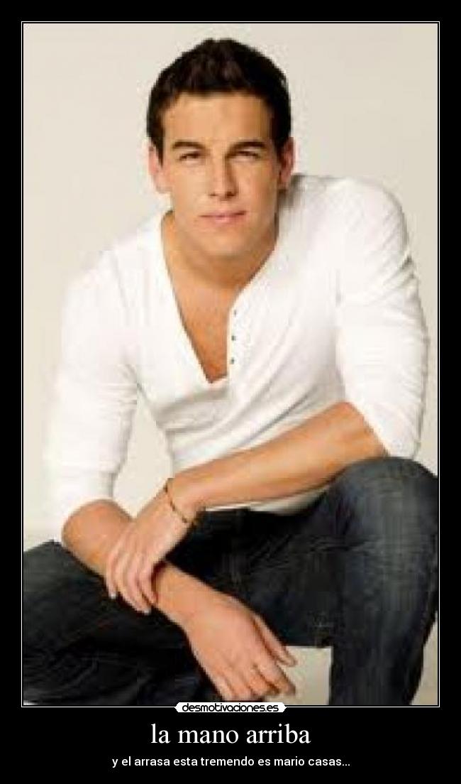 la mano arriba -