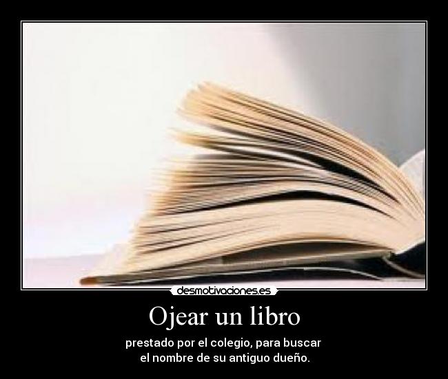 Ojear un libro -