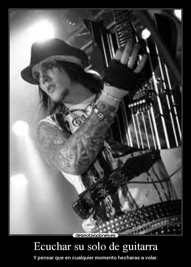 Ecuchar su solo de guitarra -