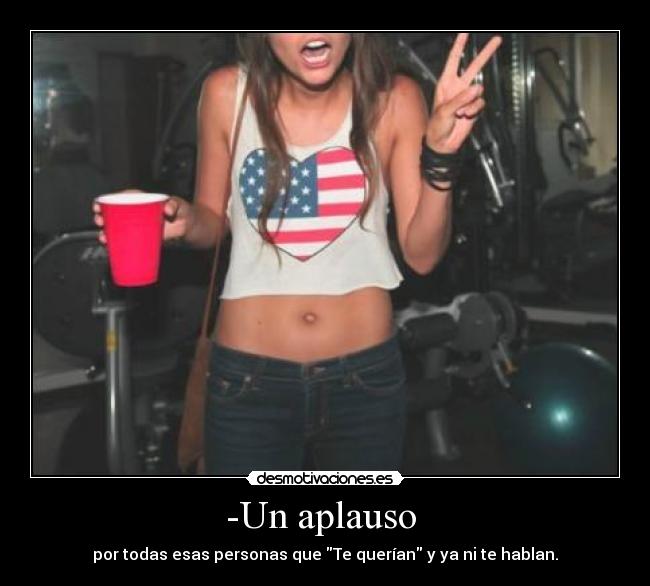 -Un aplauso -