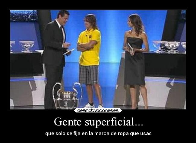 carteles puyol esta moda desmotivaciones