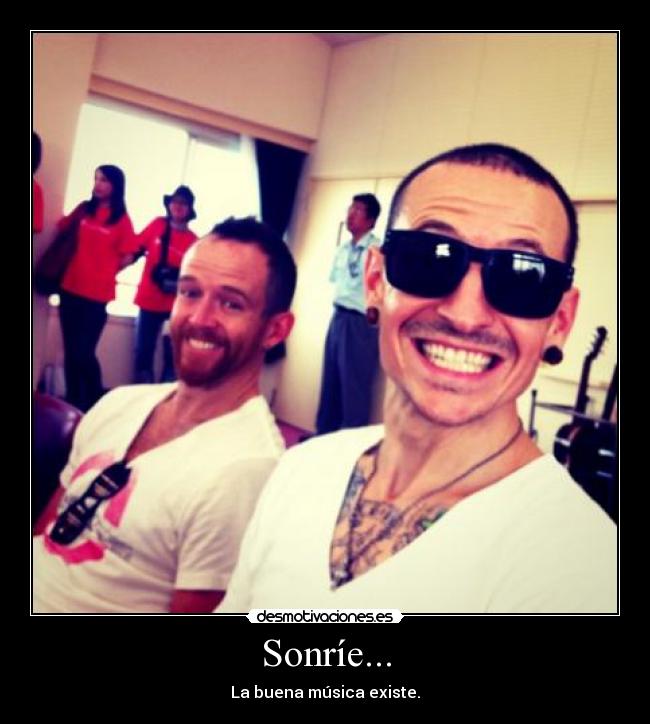 Sonríe... - La buena música existe.