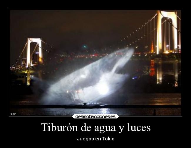Tiburón de agua y luces - Juegos en Tokio