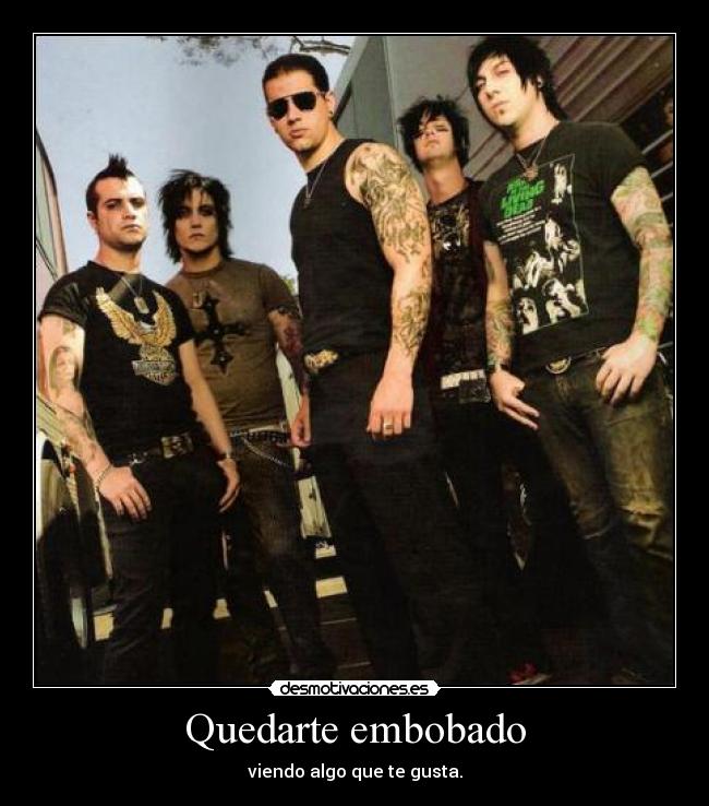 Quedarte embobado - viendo algo que te gusta.