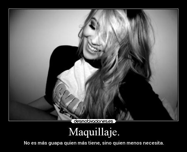 Maquillaje. -