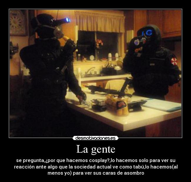 carteles vector espectro cosplay despues convencion desmotivaciones