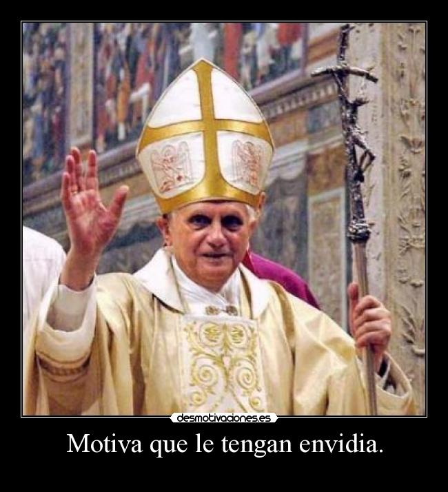 carteles viva benedicto xvi santo padre iglesia desmotivaciones