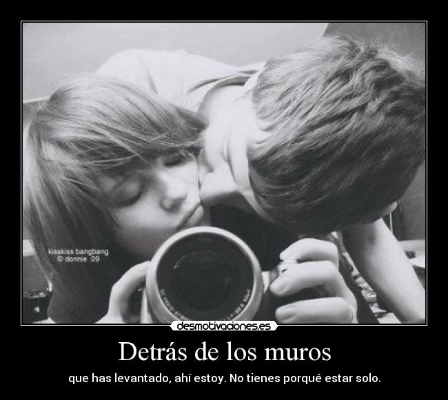 Detrás de los muros -