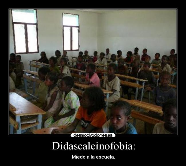 Didascaleinofobia: -