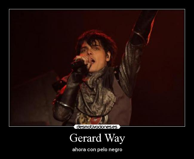 Gerard Way - ahora con pelo negro