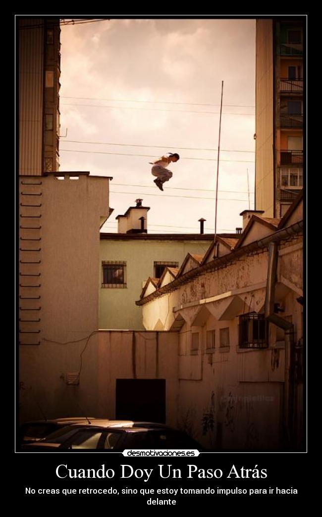 Cuando Doy Un Paso Atrás -