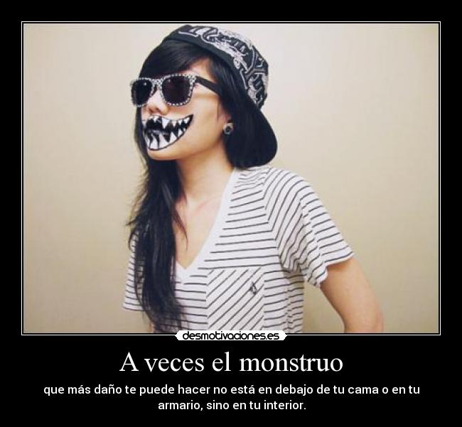 carteles monstruos halloween que hacen fiestas interior desmotivaciones