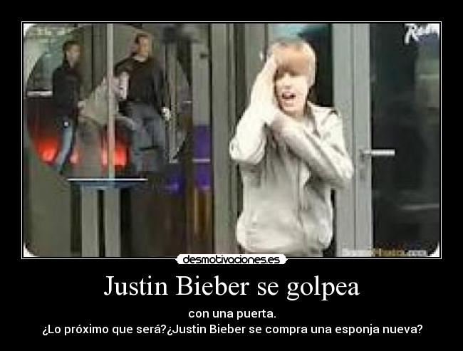 Justin Bieber se golpea -