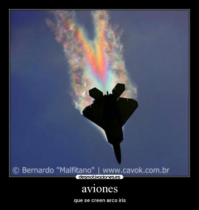 aviones - que se creen arco iris