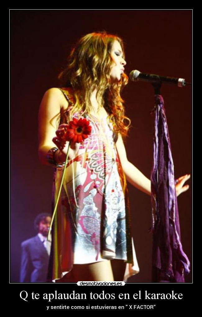 Q te aplaudan todos en el karaoke -