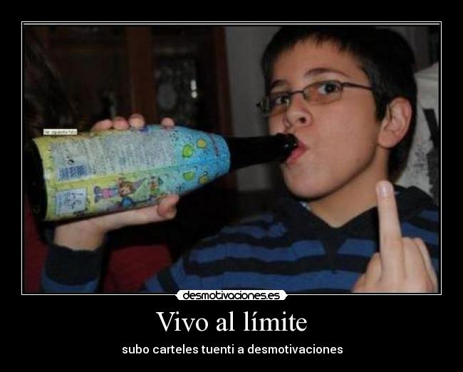 carteles carteles tuenti infinito desprecio 11elvis11 the observer estuvo observando este cartel desmotivaciones