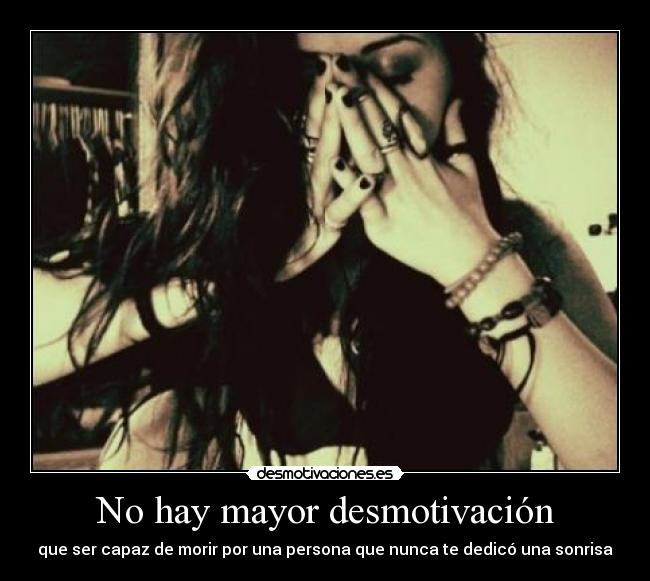 carteles desmotiva sonrisa morir desmotivaciones