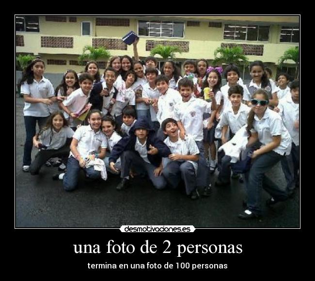 una foto de 2 personas - 