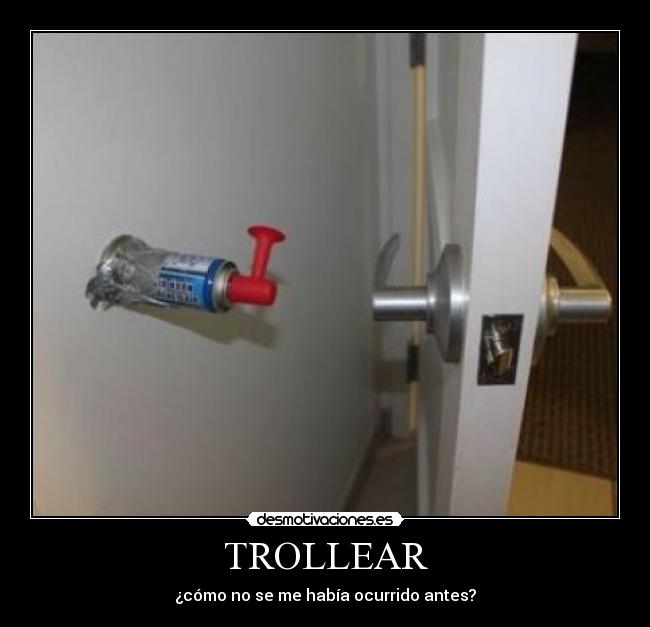 TROLLEAR -