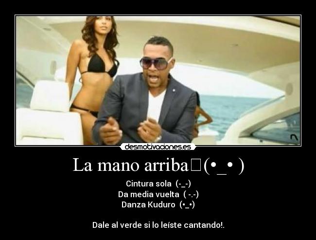 La mano arriba┗(•_• ) -