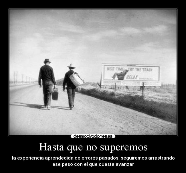 carteles vaciando mochilas prejuicios desmotivaciones