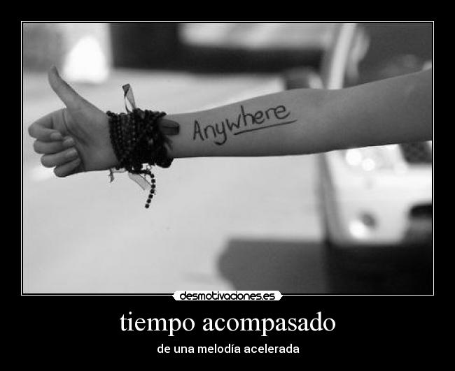tiempo acompasado - de una melodía acelerada