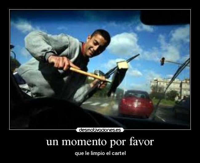un momento por favor - 