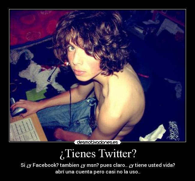 carteles redes sociales twitter tuenti facebook desmotivaciones