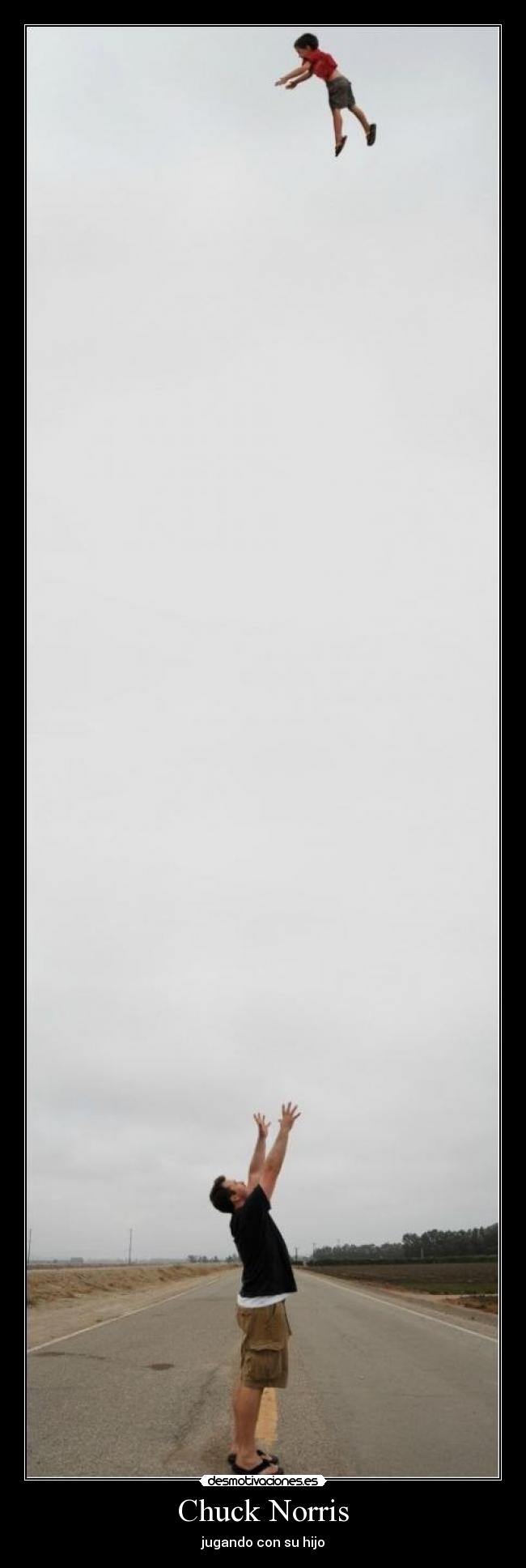Chuck Norris - jugando con su hijo