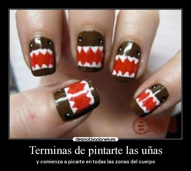 Terminas de pintarte las uñas - 