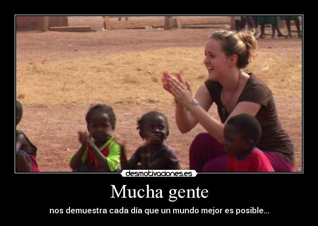 Mucha gente -