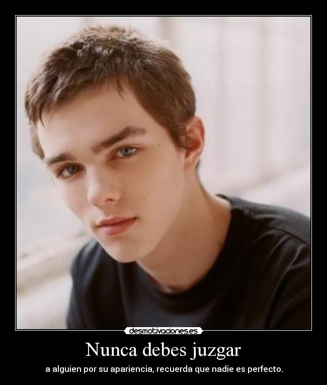 carteles nicholas hoult desmotivaciones