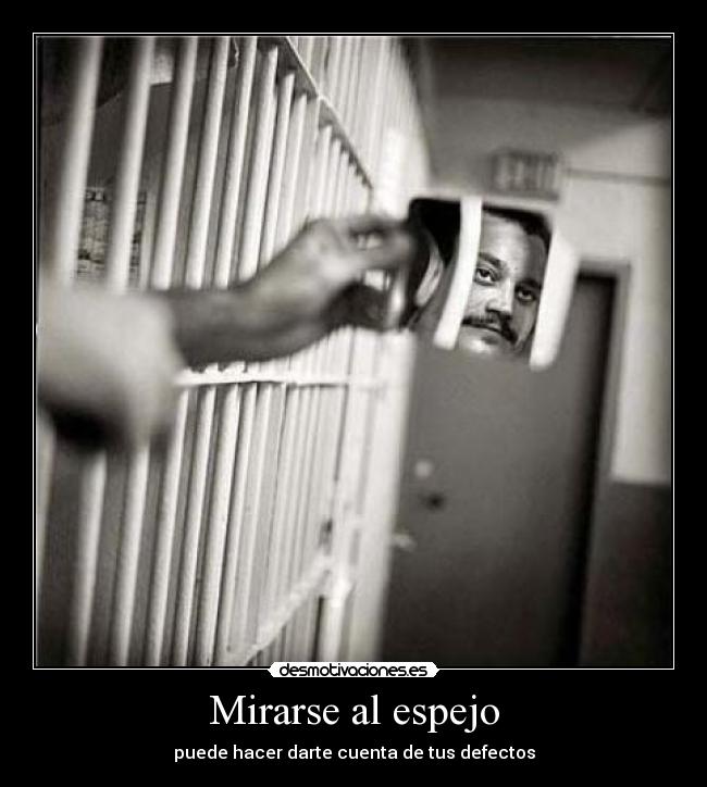 Mirarse al espejo - puede hacer darte cuenta de tus defectos