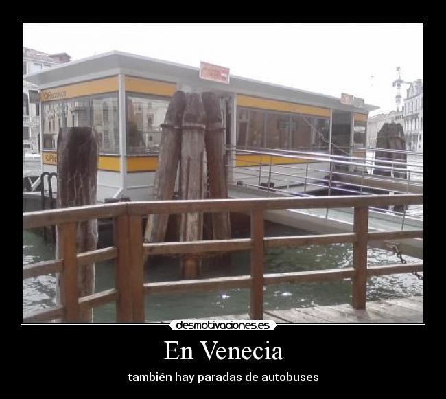 carteles barco autobus venecia desmotivaciones