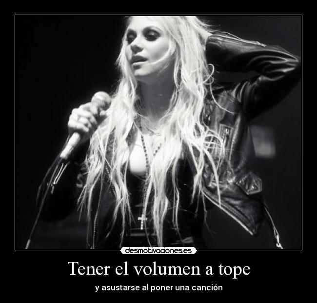 Tener el volumen a tope - y asustarse al poner una canción