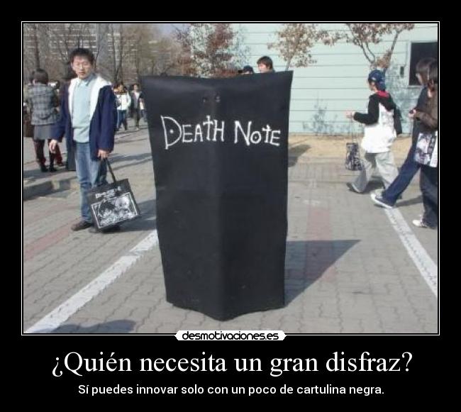 ¿Quién necesita un gran disfraz? - Sí puedes innovar solo con un poco de cartulina negra.