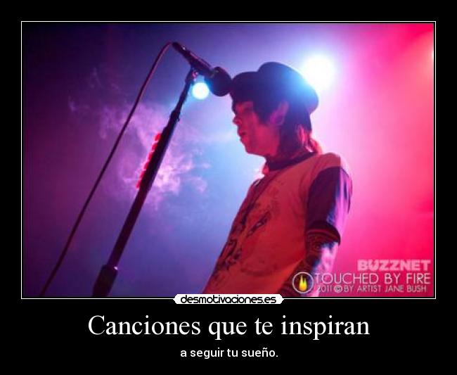 carteles gameover por mas lejos que este sueno podras alcanzar christofer admiro desmotivaciones