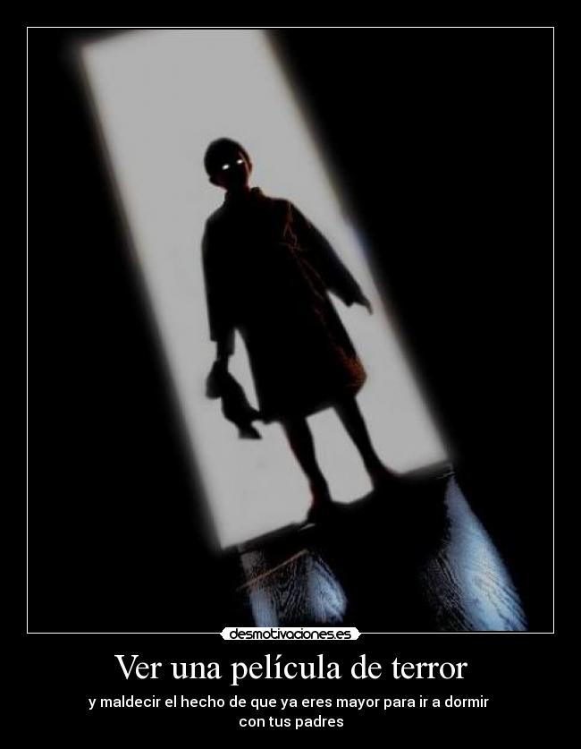 Ver una película de terror -