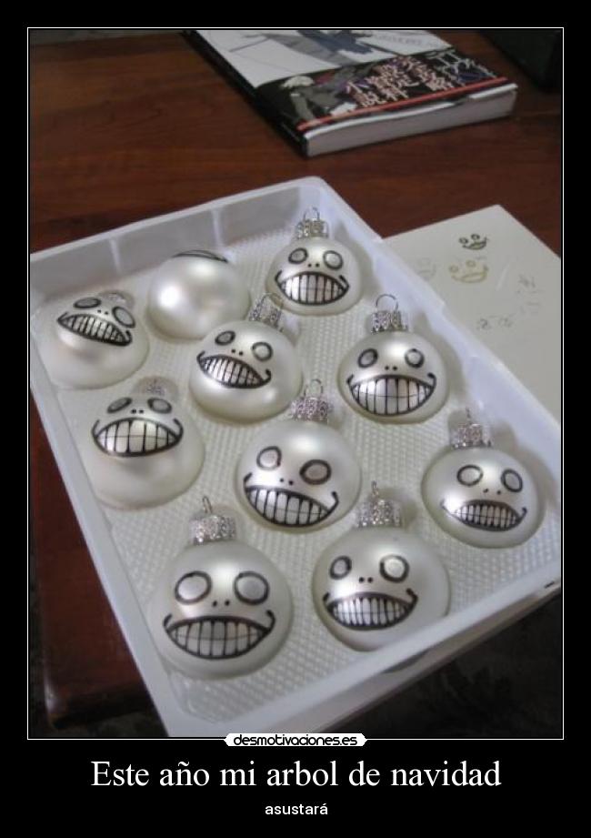 Este año mi arbol de navidad - asustará