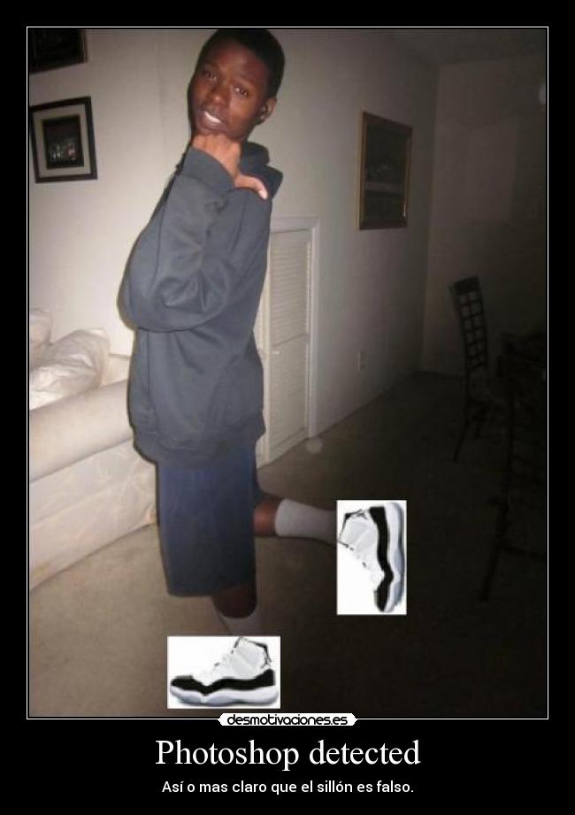 Photoshop detected - Así o mas claro que el sillón es falso.