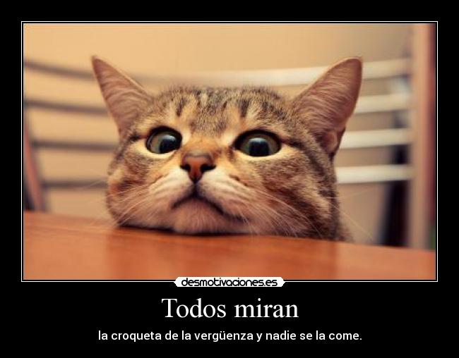 Todos miran - la croqueta de la vergüenza y nadie se la come.