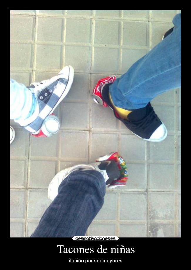 Tacones de niñas - ilusión por ser mayores