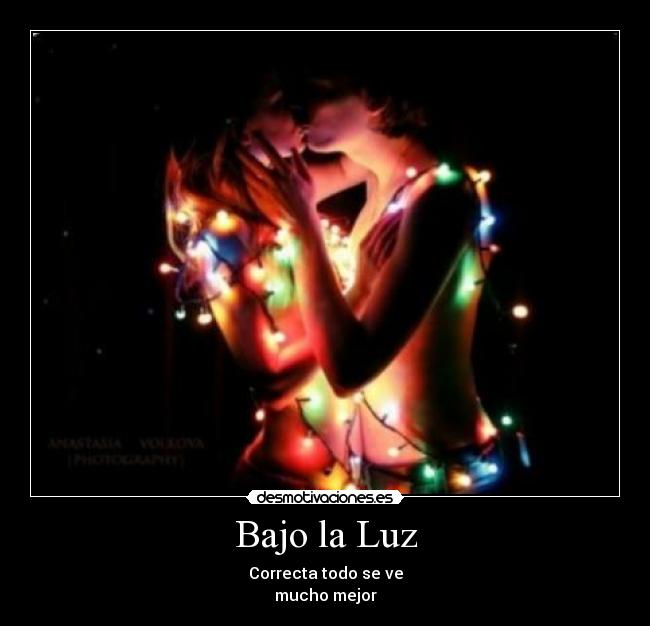 Bajo la Luz - 